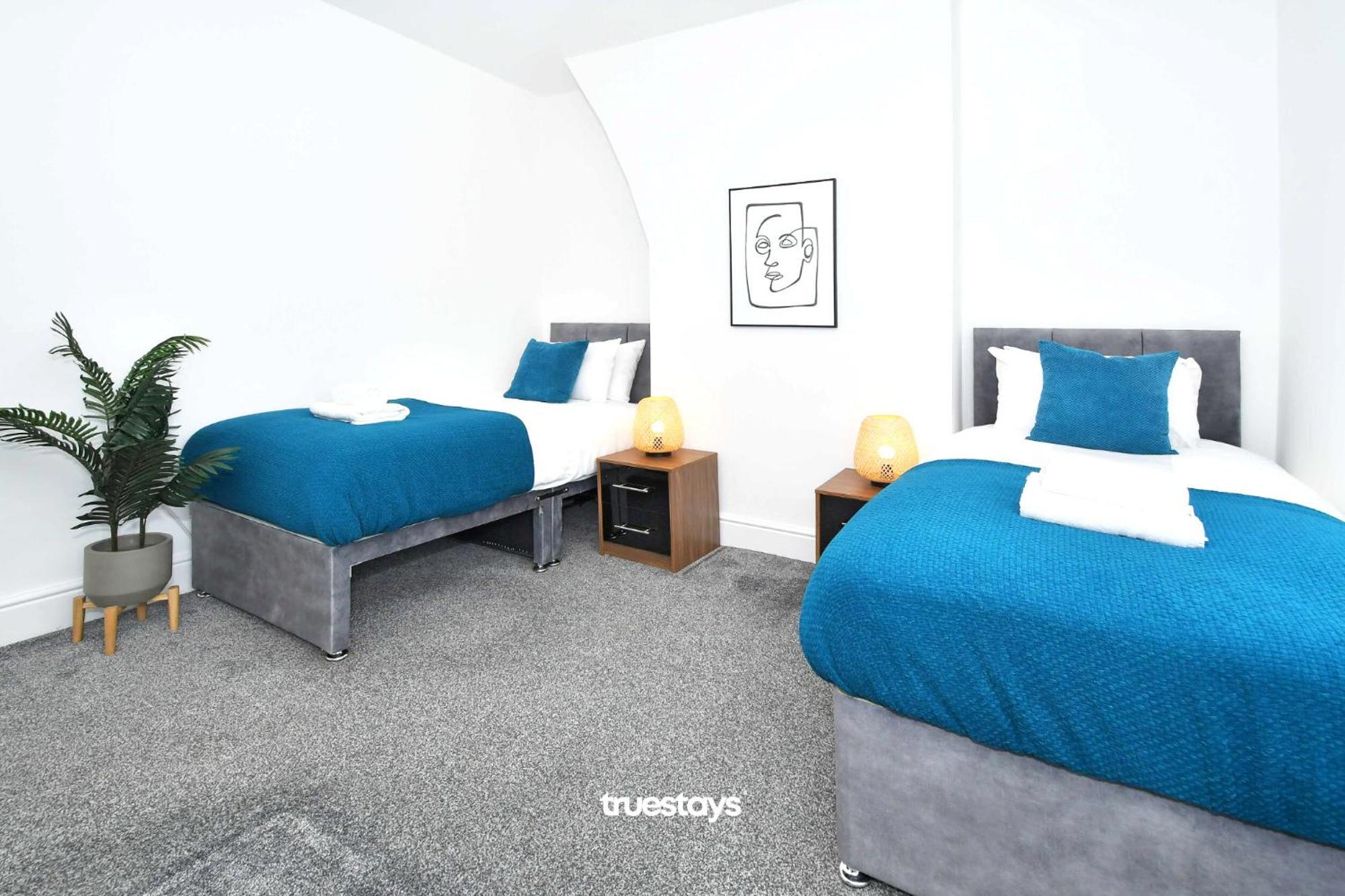 Gilman House By Truestays - 4 Bedroom House In Stoke-On-Trent Etruria Esterno foto