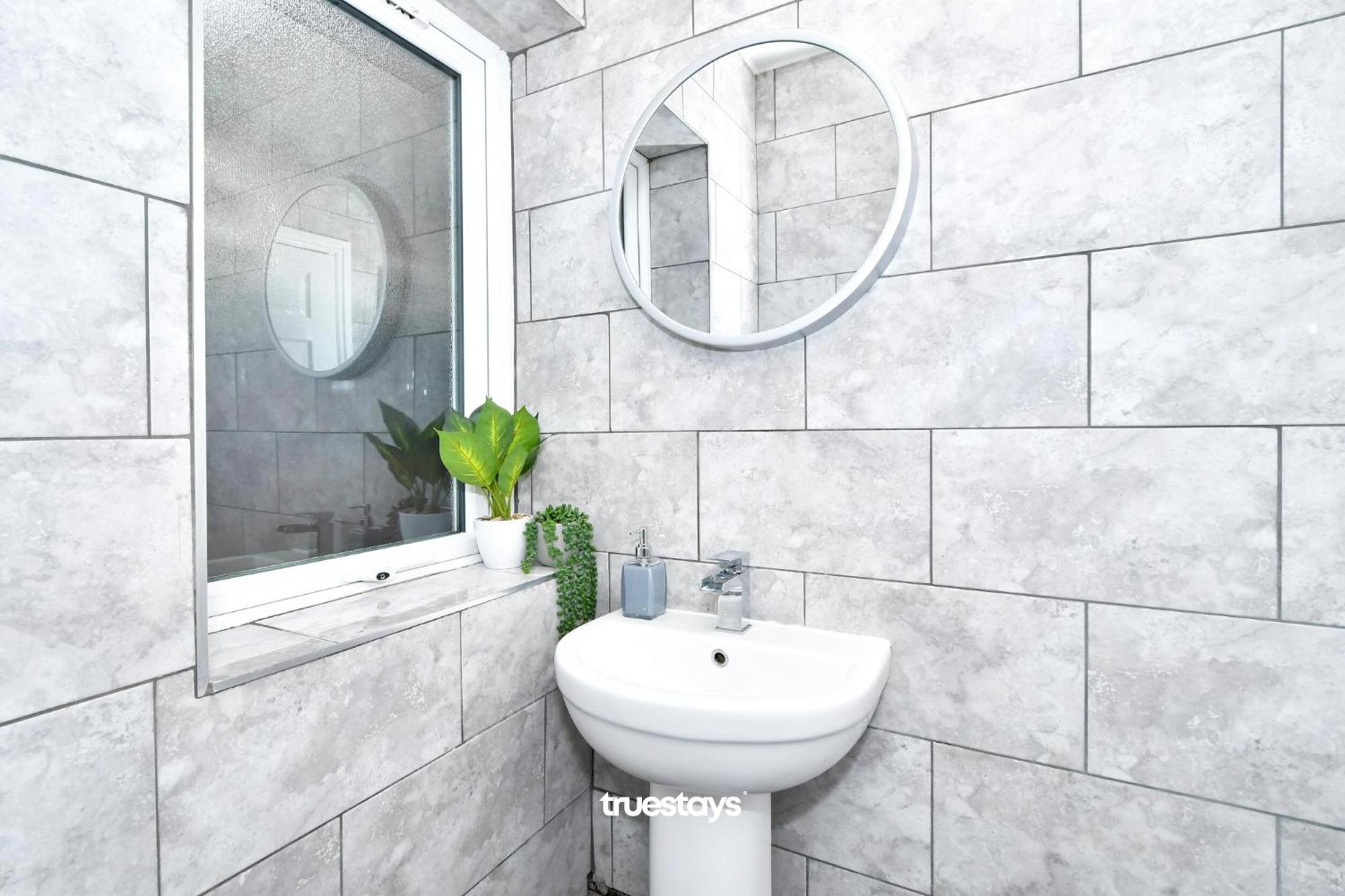 Gilman House By Truestays - 4 Bedroom House In Stoke-On-Trent Etruria Esterno foto