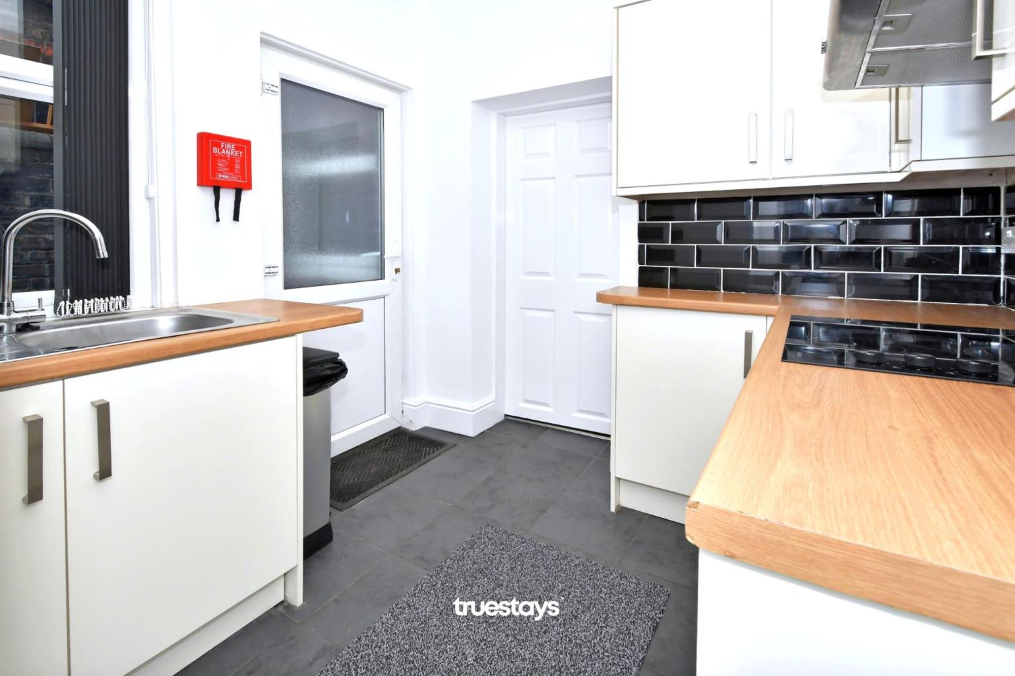 Gilman House By Truestays - 4 Bedroom House In Stoke-On-Trent Etruria Esterno foto