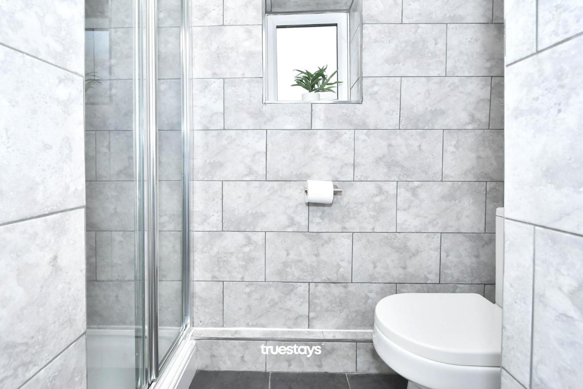 Gilman House By Truestays - 4 Bedroom House In Stoke-On-Trent Etruria Esterno foto