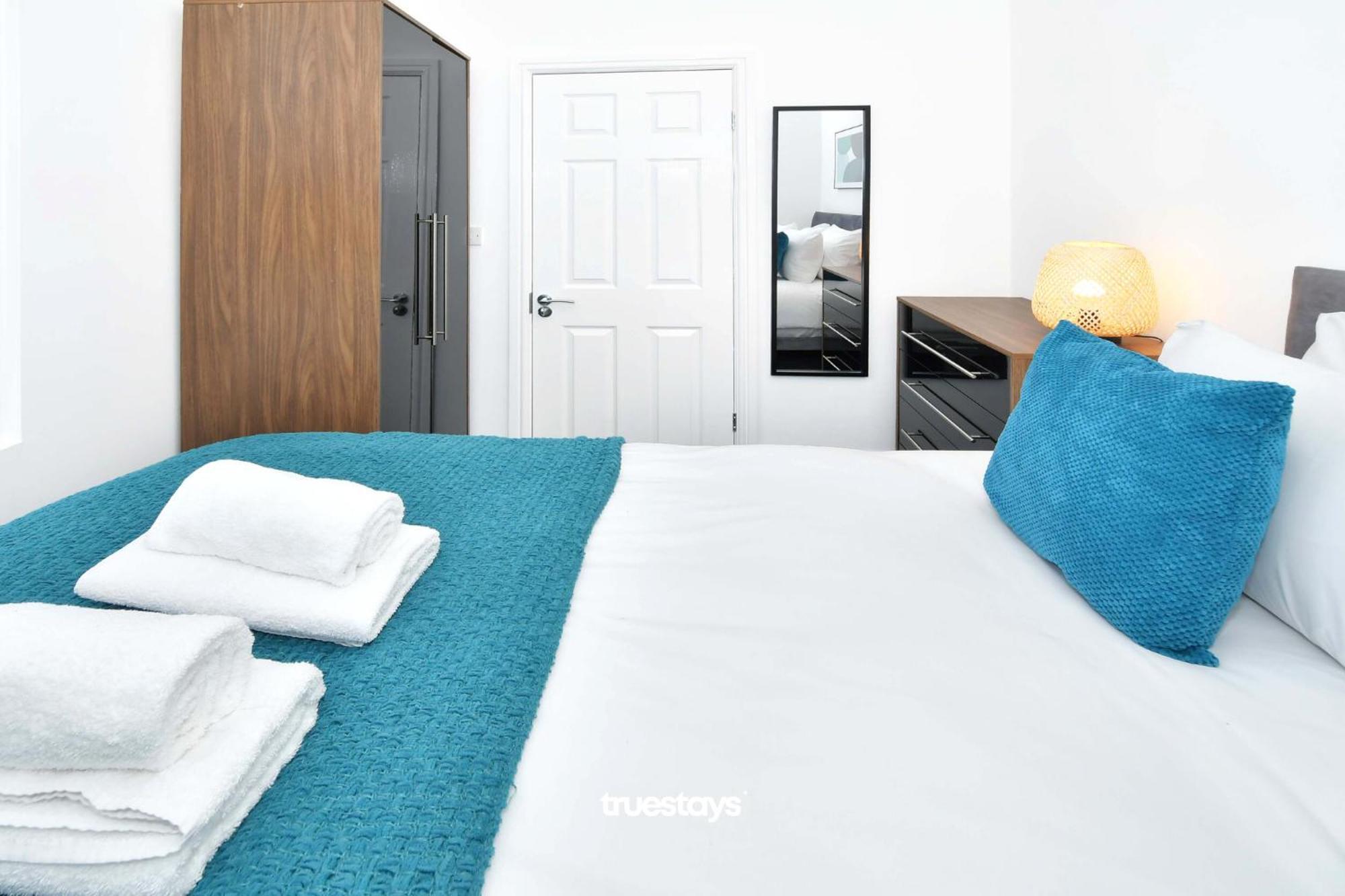 Gilman House By Truestays - 4 Bedroom House In Stoke-On-Trent Etruria Esterno foto