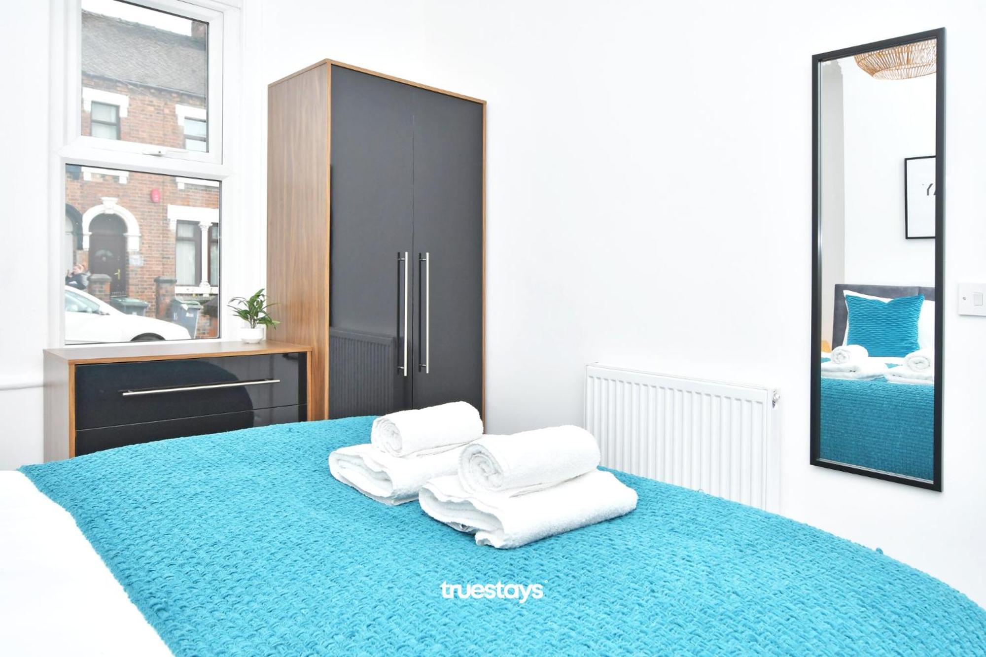 Gilman House By Truestays - 4 Bedroom House In Stoke-On-Trent Etruria Esterno foto