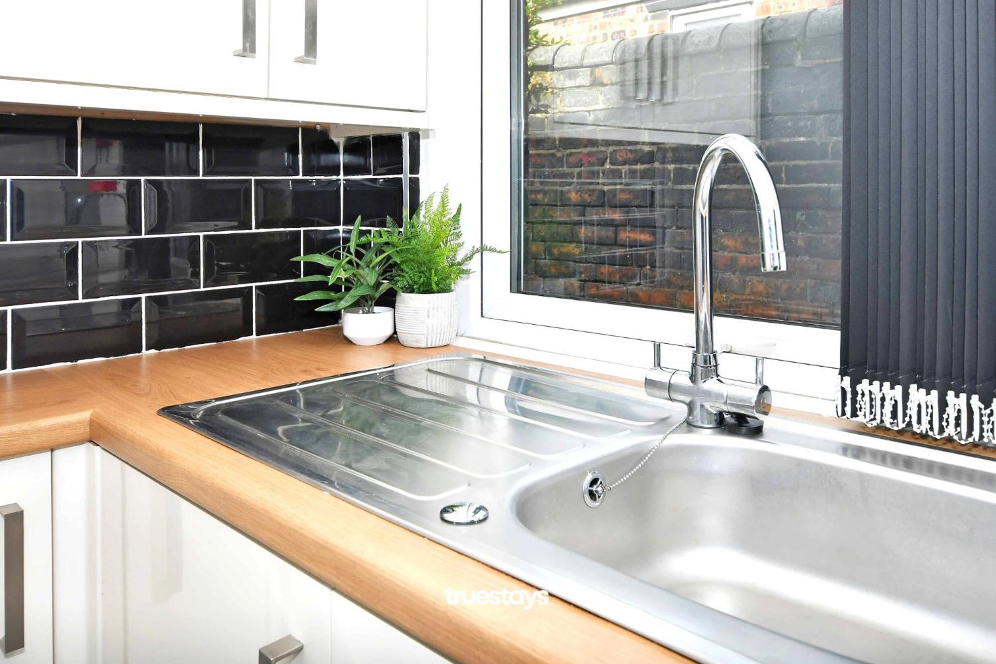 Gilman House By Truestays - 4 Bedroom House In Stoke-On-Trent Etruria Esterno foto